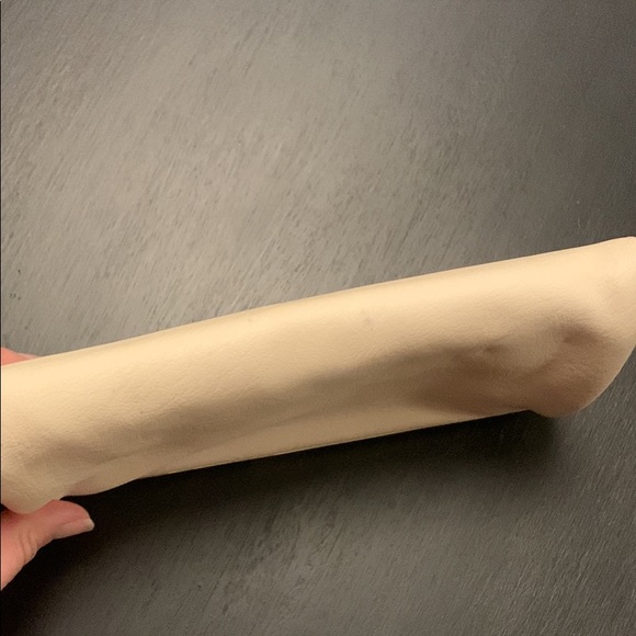 Cream clutch / wallet - Picture 3 of 3